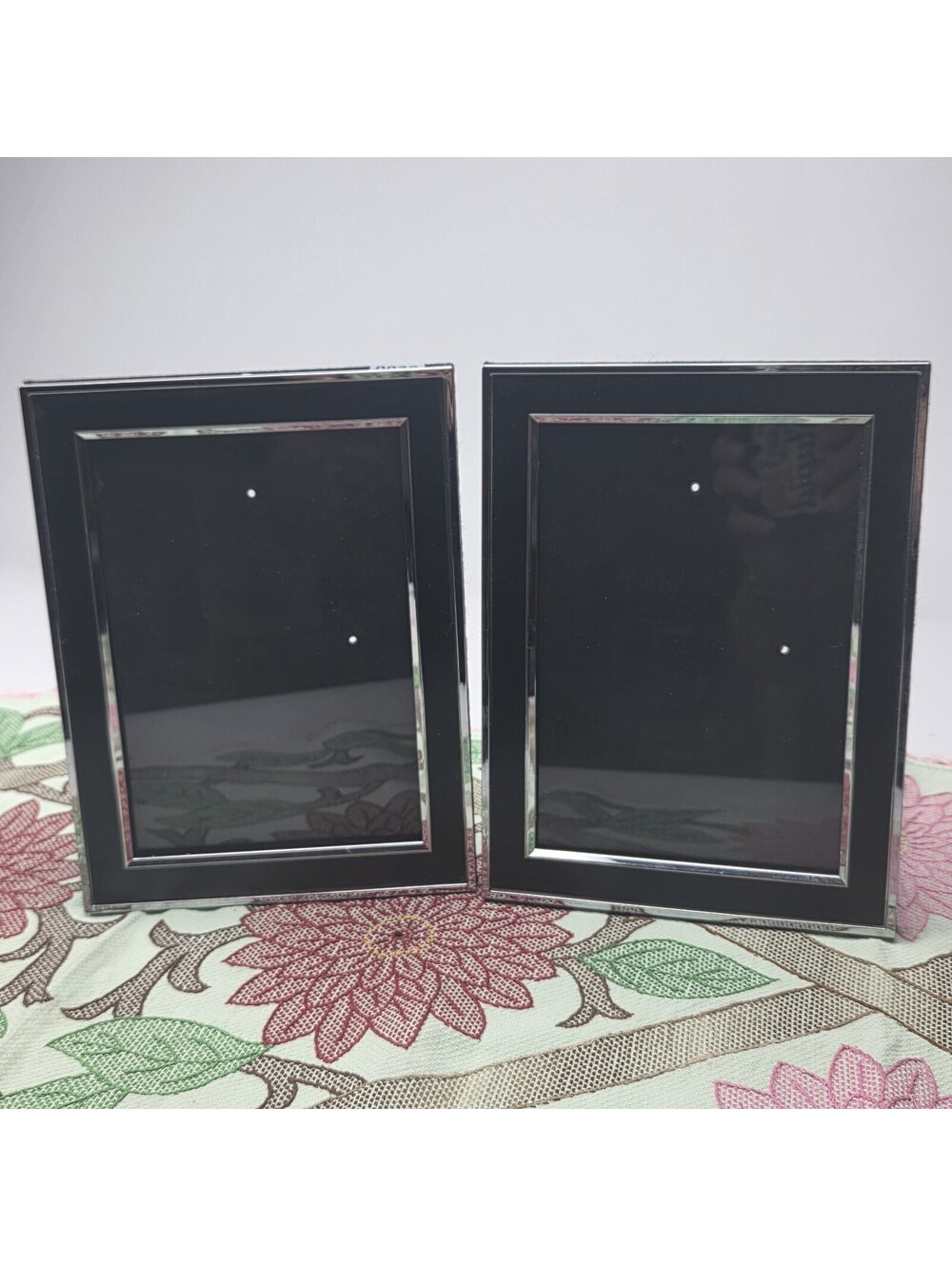 Photo Frame "5x7” Silver Trim Black  High Quality Picture Frame Set of 2